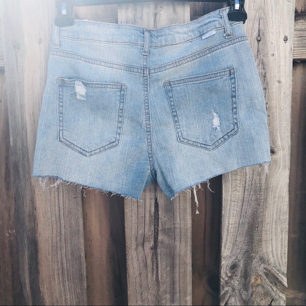 Ivy + Main Distressed Jean Shorts Size 5 Raw Hem - Picture 5 of 8